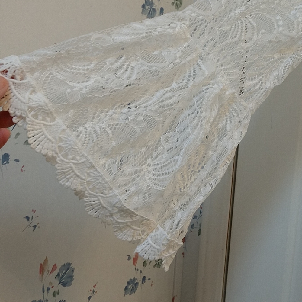 New Swimsuit cover up or jacket - Picture 3 of 7